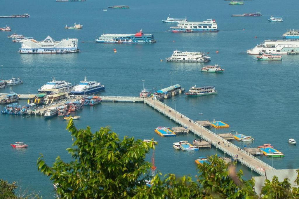 Oyo 1066 Encore Sea Side باتايا المظهر الخارجي الصورة